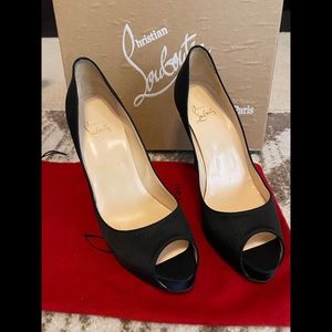 Christian Louboutin Satin pump